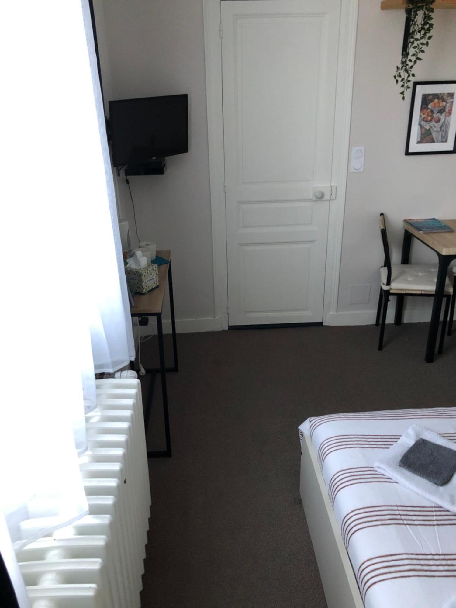Les Tourterelles Hotel Vendôme Екстериор снимка